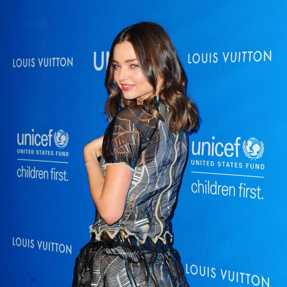 Miranda Kerr au bal de l'UNICEF en l'honneur de David Beckham à Los Angeles, le 12 janvier 2016.