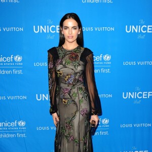 Camilla Belle au bal de l'UNICEF en l'honneur de David Beckham à Los Angeles, le 12 janvier 2016.