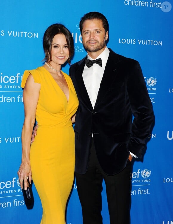 Brooke Burke et son mari David Charvet au bal de l'UNICEF en l'honneur de David Beckham à Los Angeles, le 12 janvier 2016.