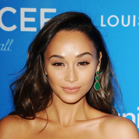 Cara Santana au bal de l'UNICEF en l'honneur de David Beckham à Los Angeles, le 12 janvier 2016.