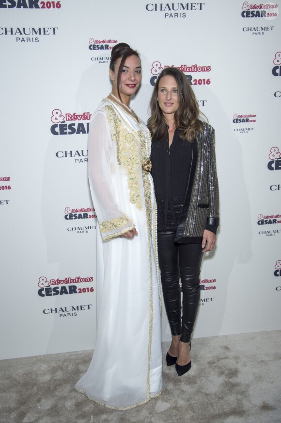 Loubna Abidar et Camille Cottin - Soirée des Révélations César 2016 dans les salons de la maison Chaumet place Vendôme à Paris, le 11 janvier 2016.