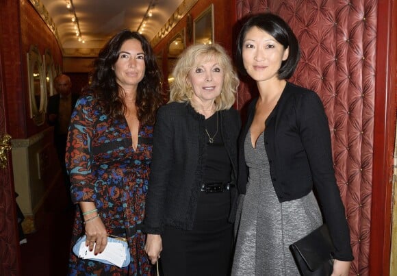 Elsa Wolinski, Maryse Wolinski et Fleur Pellerin lors de la générale de la pièce "Je ne veux pas mourir idiot" de Georges Wolinski au théâtre Déjazet à Paris, le 4 septembre 2015