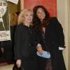 Maryse Wolinski et sa fille Elsa Wolinski lors de la générale de la pièce "Je ne veux pas mourir idiot" de Georges Wolinski au théâtre Déjazet à Paris, le 4 septembre 2015