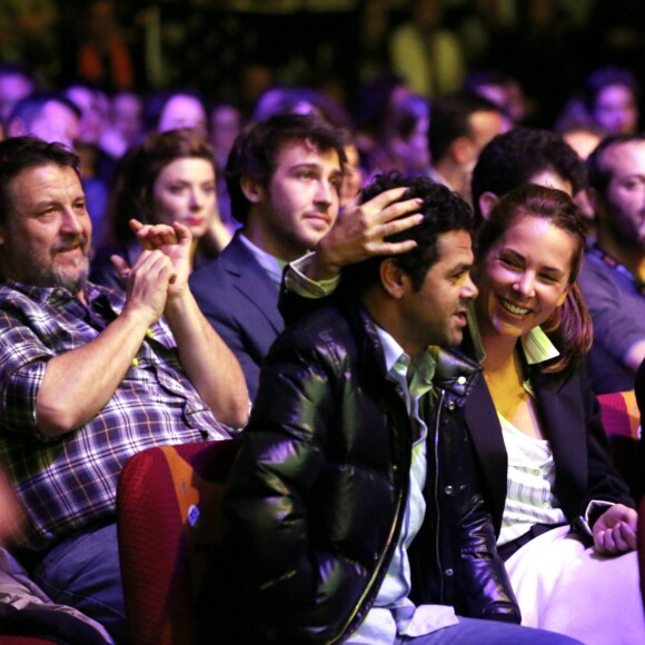 Jamel Debbouze et sa femme Mélissa Theuriau lors de la cérémonie de clôture et palmarès du 19e Festival International du film de Comédie de l'Alpe d'Huez, le 16 janvier 2016.