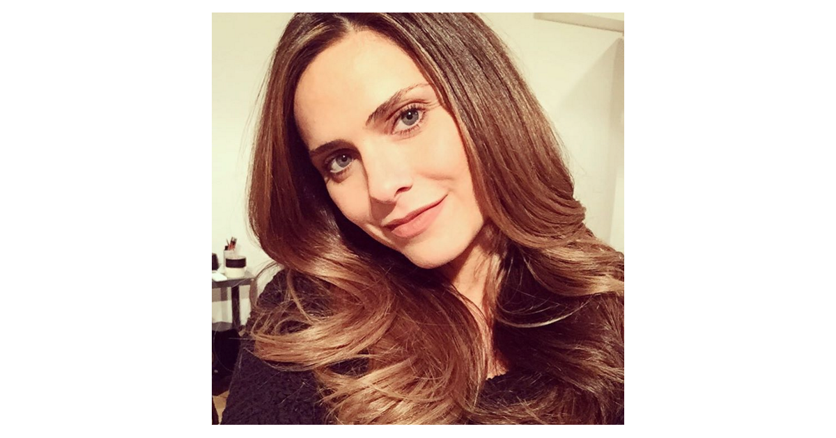 Clara Morgane Dvoile Sa Nouvelle Couleur De Cheveux Purepeople