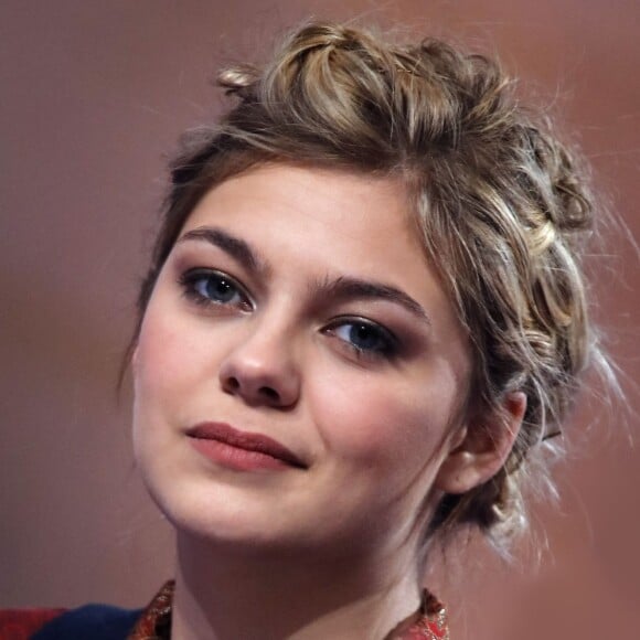 Portrait de Louane Emera réalisé en décembre 2015.