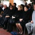 Semi-exclusif - L'ex-impératrice Farah Diba Pahlavi et la famille de la défunte lors des obsèques de la princesse Ashraf Pahlavi, soeur jumelle du dernier Shah d'Iran (Mohammad Reza), au cimetière de Monaco le 14 janvier 2016. Une soixantaine de personnes étaient présentes pour un hommage sans cérémonie religieuse, avant l'inhumation dans la plus stricte intimité familiale.