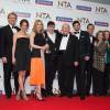 Lord Julian Fellowes, Laura Carmichael et les acteurs de la série TV "Downton Abbey" - PressRoom des National Television Awards à Londres. Le 20 janvier 2016