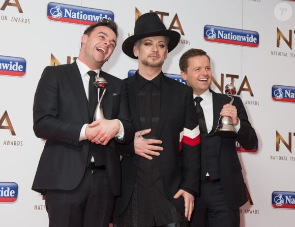 Ant & Dec (Declan Donnelly et Anthony McPartlin) (Meilleur présentateur d'émission de divertissement), Boy George - PressRoom des National Television Awards à Londres. Le 20 janvier 2016