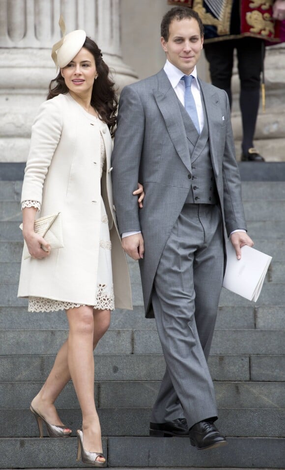 Lord Frederick Windsor et Sophie Winkleman le 5 juin 2012 à Londres sur les marches de la cathédrale Saint Paul à l'occasion d'un office pour le jubilé de diamant de la reine Elizabeth II. Le couple a accueilli le 16 janvier 2016 son deuxième enfant, Isabella.