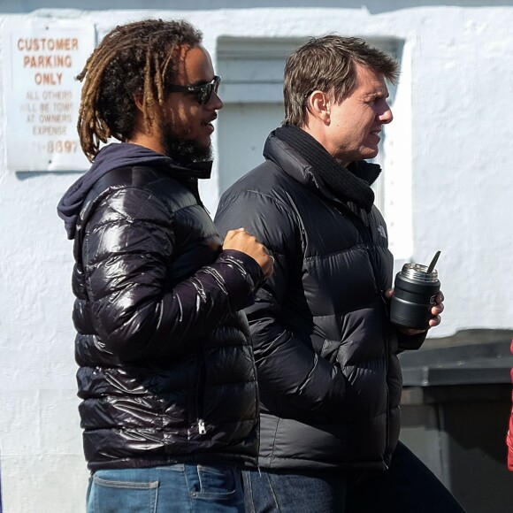 Exclusif - Connor Cruise vient rendre visite à son père Tom Cruise sur le tournage du film "Jack Reacher: Never Go Back" à la Nouvelle-Orléans, le 20 janvier 2016