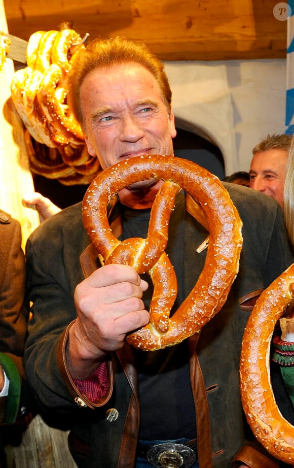 Arnold Schwarzenegger lors de la Weißwurstparty organisée dans la ville de Going, le 22 janvioer 2016.
