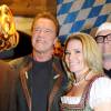 Arnold Schwarzenegger et sa compagne Heather Milligan lors de la Weißwurstparty organisée dans la ville de Going, le 22 janvioer 2016.