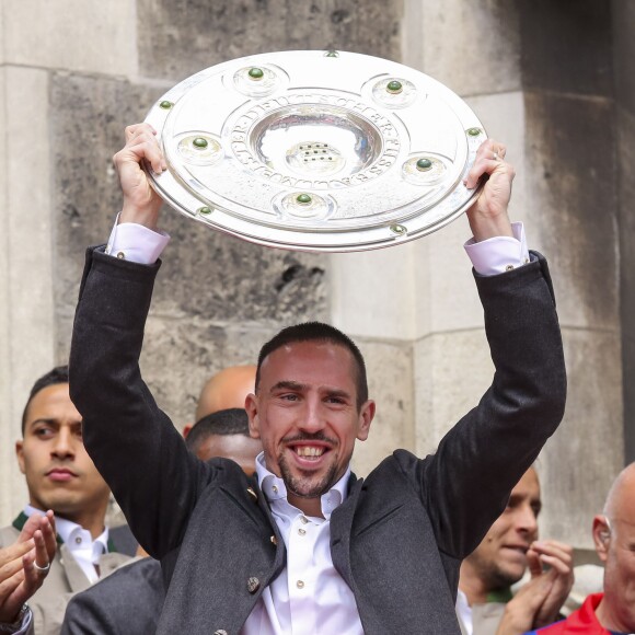 Franck Ribéry célèbre la victoire du Bayern Munich en Bundesliga le 24 mai 2015