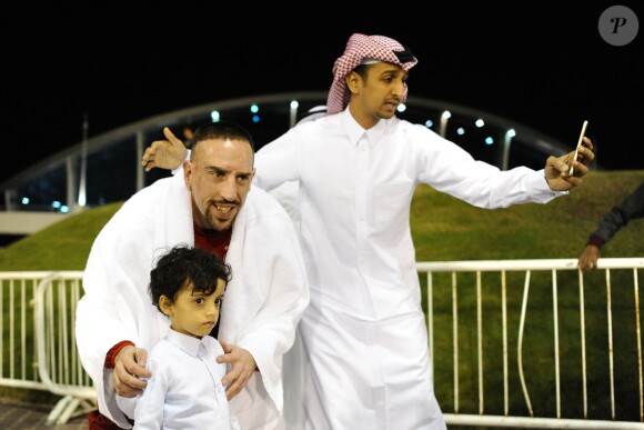 Franck Ribéry à Doha avec ses fans, le 6 janvier 2016