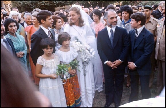 Au mariage du roi Hussein de Jordanie et de la reine Noor, en juin 1976, le prince Faisal, le prince Abdullah et les princesses jumelles Aisha et Zein.