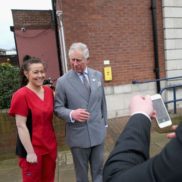 Le prince Charles en visite à Stoke-on-Trent le 26 janvier 2016 en sa qualité de fondateur et parrain du Prince's Regeneration Trust.