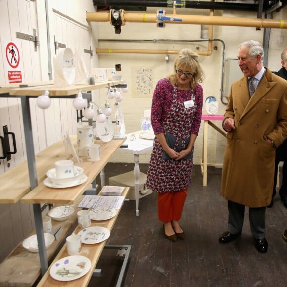 Le prince Charles en visite à Stoke-on-Trent le 26 janvier 2016 en sa qualité de fondateur et parrain du Prince's Regeneration Trust.