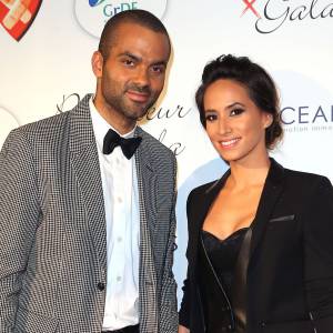 Tony Parker et sa femme Axelle Francine - Personnalités au gala "Par Coeur" pour les 10 ans de l'association "Cekedubonheur" au pavillon d'Armenonville à Paris. Le 24 septembre 2015.