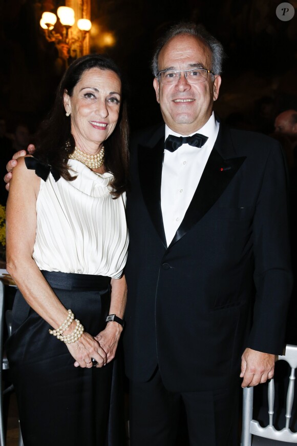Le professeur David Khayat et sa femme Jocelyne - Dîner de gala au profit de la Fondation Avec au Château de Versailles, le 1 février 2016. © Olivier Borde / Bestimage