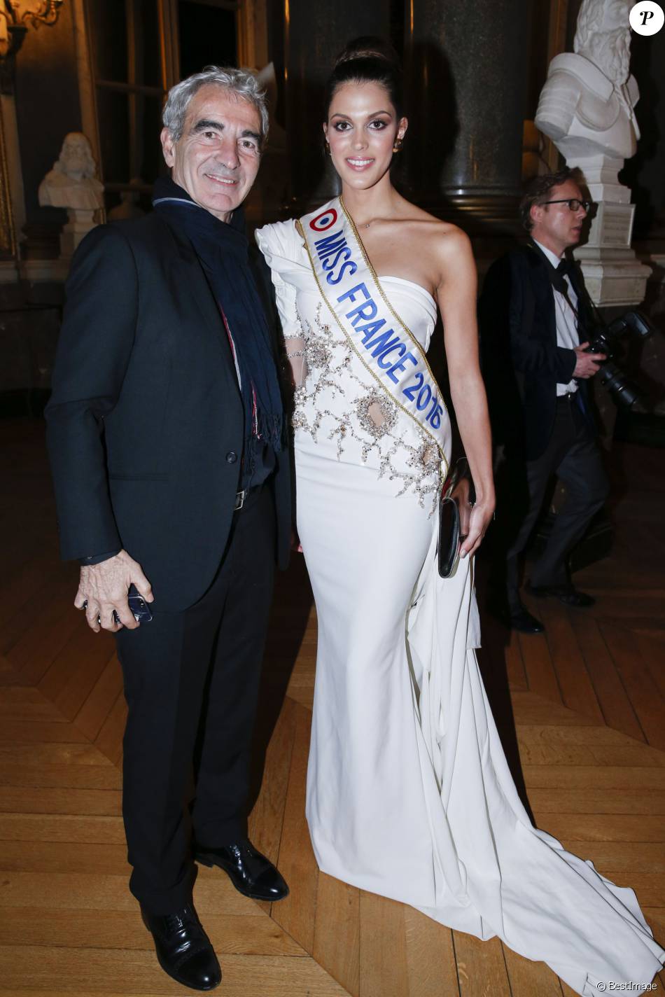 Raymond Domenech et Iris Mittenaere (Miss France 2016) - Dîner de gala au profit de la Fondation Avec au Château de Versailles, le 1 février 2016. © Olivier Borde / Bestimage