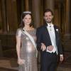 La princesse Sofia de Suède, enceinte de sept mois, et le prince Carl Philip au palais Drottningholm à Stockholm le 3 février 2016 pour le premier dîner officiel de l'année.