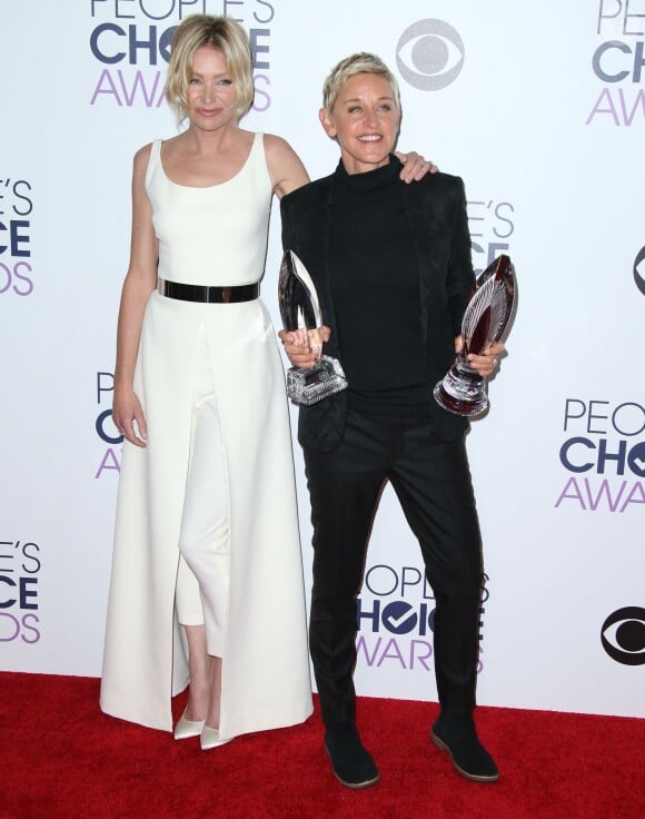 Ellen DeGeneres et sa femme Portia de Rossi - Press room des People Choice Awards 2016 à Los Angeles le 6 janvier 2015.
