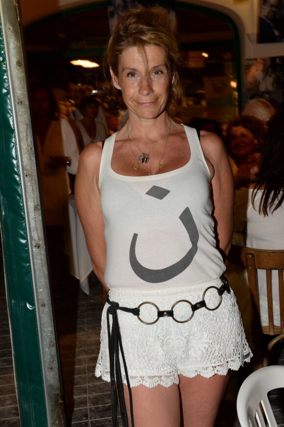 Frigide Barjot lors d'une soirée hommage à Eddie Barclay pour les 10 ans de sa disparition, sur la place des Lices à Saint-Tropez, le 29 juillet 2015