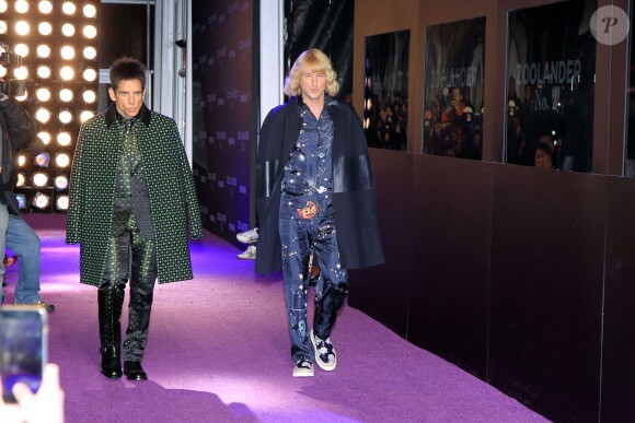 Ben Stiller et Owen Wilson défilent lors de l'avant-première du film "Zoolander 2" à l'Alice Tully Hall, au Lincoln Center. New York, le 9 février 2016.