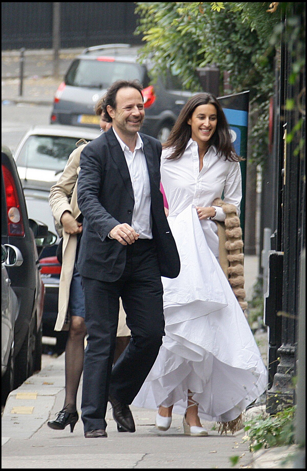 Photo : Marc Levy et sa femme Pauline Levêque se marient à Paris, le 25 ...