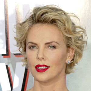 Charlize Theron - Première du film "A Million Ways to Die in the West" à Westwood, le 15 mai 2014.