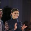 La princesse Victoria de Suède, enceinte de 8 mois, prenait part à la cérémonie de remise des Global Change Awards de la Fondation H&M Conscious à l'Hôtel de Ville de Stockholm le 10 février 2016.