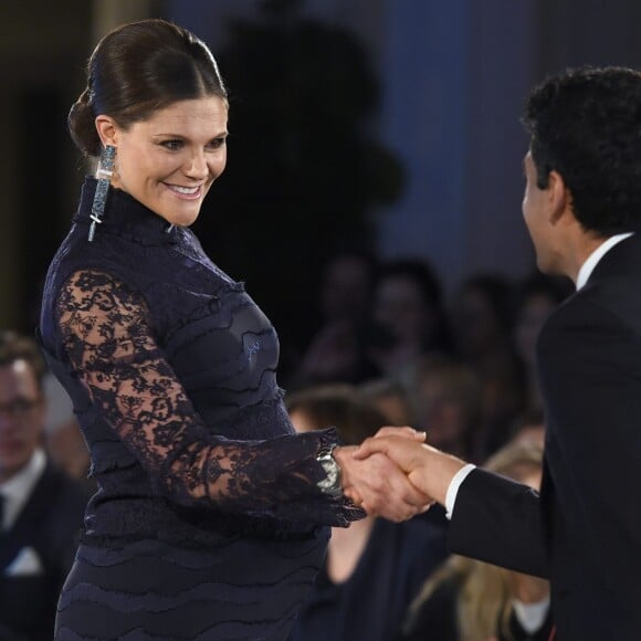 La princesse héritière Victoria de Suède, enceinte de huit mois, lors de la cérémonie de remise des Global Change Awards de la Fondation H&M Conscious à l'Hôtel de Ville de Stockholm le 10 février 2016.