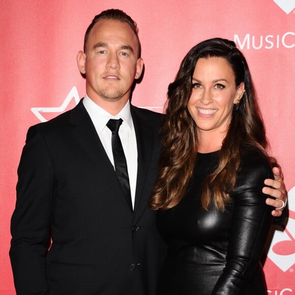 Alanis Morissette et son mari Mario Treadway à Los Angeles, le 6 février 2015.