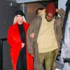 Kim Kardashian et son mari Kanye West quittent le Richard Rodgers Theatre à Broadway, à l'issue d'une représentation de la comédie musicale 'Hamilton'. New York, le 12 février 2016.