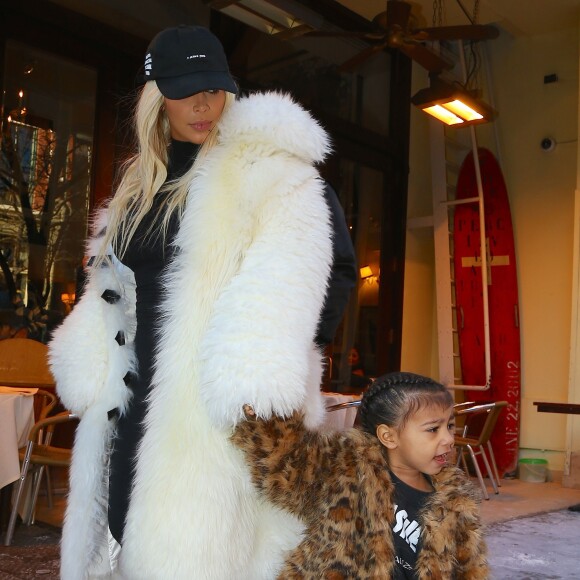 Kim Kardashian et sa fille North à New York, le 14 février 2016.