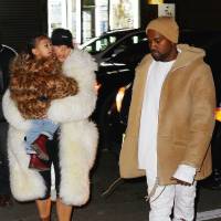 Kim Kardashian et North: Mère et fille adorables soutiennent Kanye West, endetté