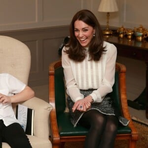 Kate Middleton, duchesse de Cambridge, était la rédactrice en chef d'un jour du Huffington Post UK le 17 février 2016, et mettait à la une la question de la santé mentale des enfants, lançant par la même occasion la campagne Young Minds Matter. Pour l'opération, une rédaction avait été installée au palais de Kensington, sa résidence officielle.