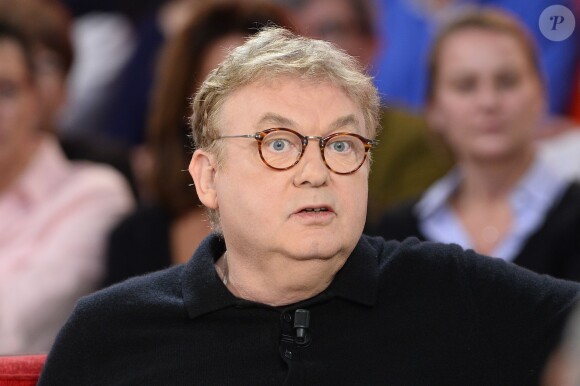 Dominique Besnehard - Enregistrement de l'émission "Vivement Dimanche", dont les invités principaux sont Loïck et Stéphane Peyron, à Paris le 17 février 2016. Diffusion le 21 février 2016. ©Coadic Guirec/Bestimage