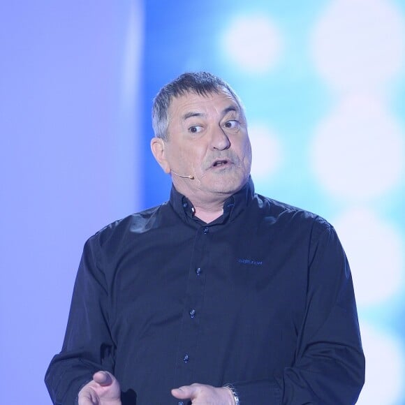Jean-Marie Bigard - Enregistrement de l'émission "Vivement Dimanche", dont les invités principaux sont Loïck et Stéphane Peyron, à Paris le 17 février 2016. Diffusion le 21 février 2016. ©Coadic Guirec/Bestimage