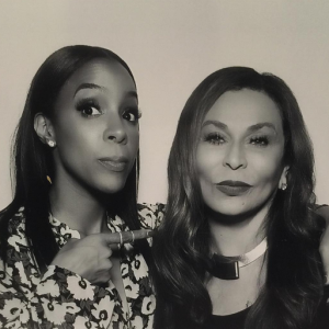 Kelly Rowland et Tina Knowles à la soirée d'anniversaire de Kelly Rowland qui fêtait ses 35 ans au Sunset Tower Hotel à West Hollywood. Le 20 février 2016.
