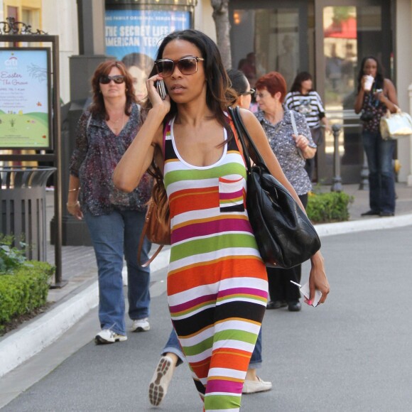 Michelle Williams fait les boutiques à The Grove, West Hollywood le 7 avril 2012