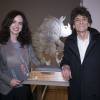 Ronnie Wood (Ron Wood) et sa femme Sally Humphreys au Royal College of Art pour remettre un prix à la NOA (National Open Art) à Londres le 21 octobre 2015