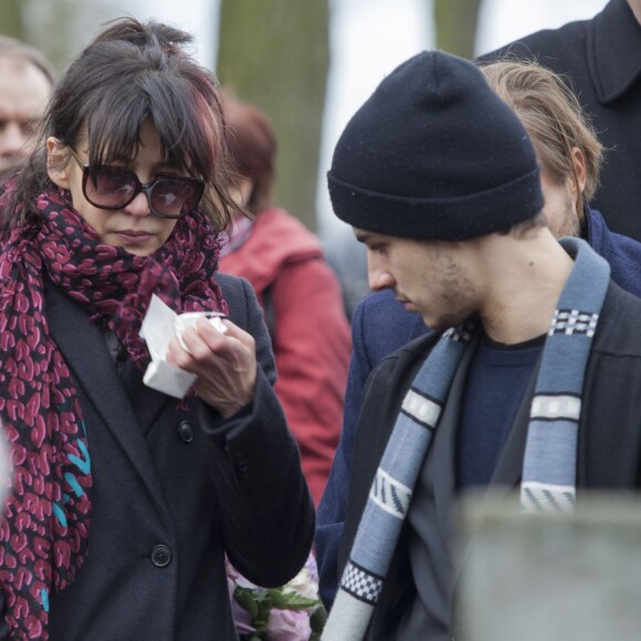 Sophie Marceau et son fils Vincent Zulawski - Sophie Marceau assiste aux obsèques de son ex-mari Andrzej Zulawski à Gora Kalwaria, près de Varsovie en Pologne le 22 février 2016. BEW / BESTIMAGE