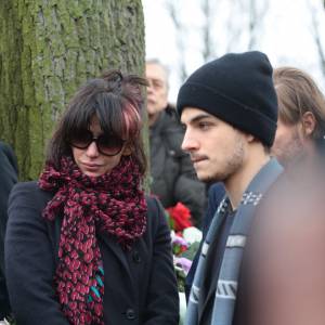 Sophie Marceau assiste avec son fils Vincent aux obsèques d'Andrzej Zulawski à Gora Kalwaria, près de Varsovie en Pologne le 22 février 2016. A gauche, on aperçoit Ignacy, et à droite Xawery, les deux autres fils du réalisateur. BEW / BESTIMAGE
