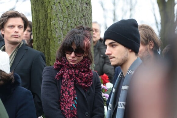Sophie Marceau assiste avec son fils Vincent aux obsèques d'Andrzej Zulawski à Gora Kalwaria, près de Varsovie en Pologne le 22 février 2016. A gauche, on aperçoit Ignacy, et à droite Xawery, les deux autres fils du réalisateur. BEW / BESTIMAGE