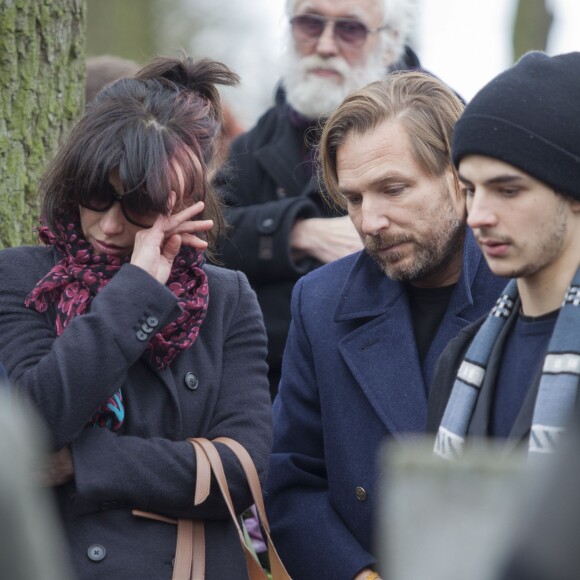 Sophie Marceau et Xawery Zulawski avec Vincent aux obsèques d'Andrzej Zulawski à Gora Kalwaria, près de Varsovie en Pologne le 22 février 2016. BEW / BESTIMAGE