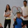 Kate Middleton a apporté son concours très sportif à Judy Murray, mère de Jamie et Andy Murray, au lycée Craigmount d'Edimnourg le 24 février 2016 lors de l'opération "The Roadshow" de son programme Tennis on the Road.