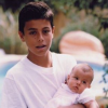 Enrique Iglesias à 14 ans avec sa demi-soeur Ana - 1989