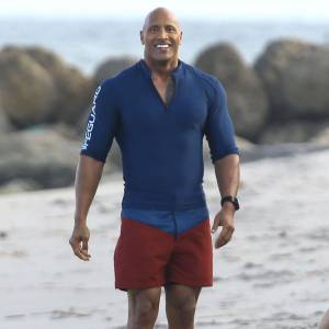 Dwayne Johnson sur le tournage de 'Baywatch' à Boca Raton en Floride, le 1er mars 2016